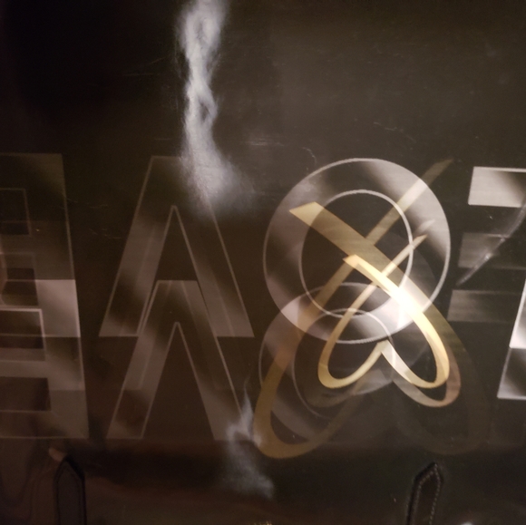 Victoria's Secret tote - Picture 4 of 4